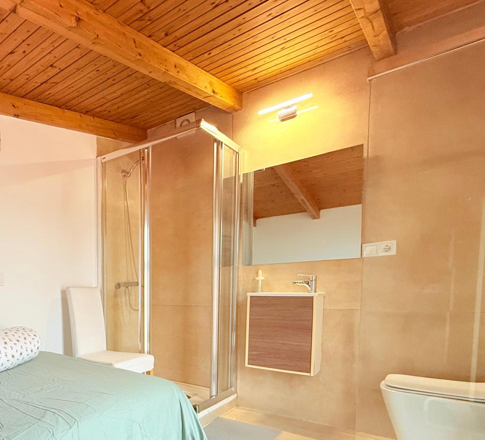 Rosa Rooms, Habitacion Con Bano Privado Pozuelo de Alarcón Eksteriør bilde