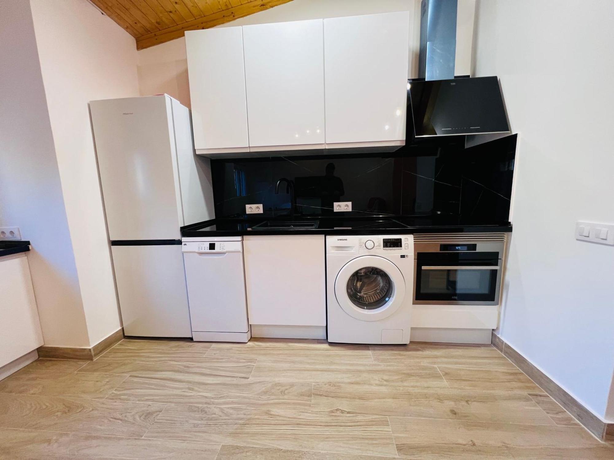 Rosa Rooms, Habitacion Con Bano Privado Pozuelo de Alarcón Eksteriør bilde